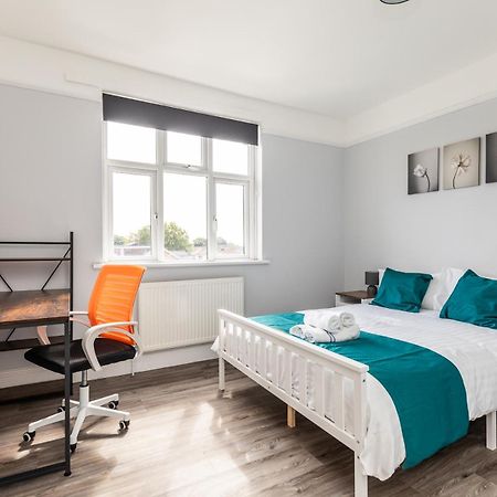 Dove Court Travel Lodge 4 - First Floor Ensuite Almondsbury Esterno foto