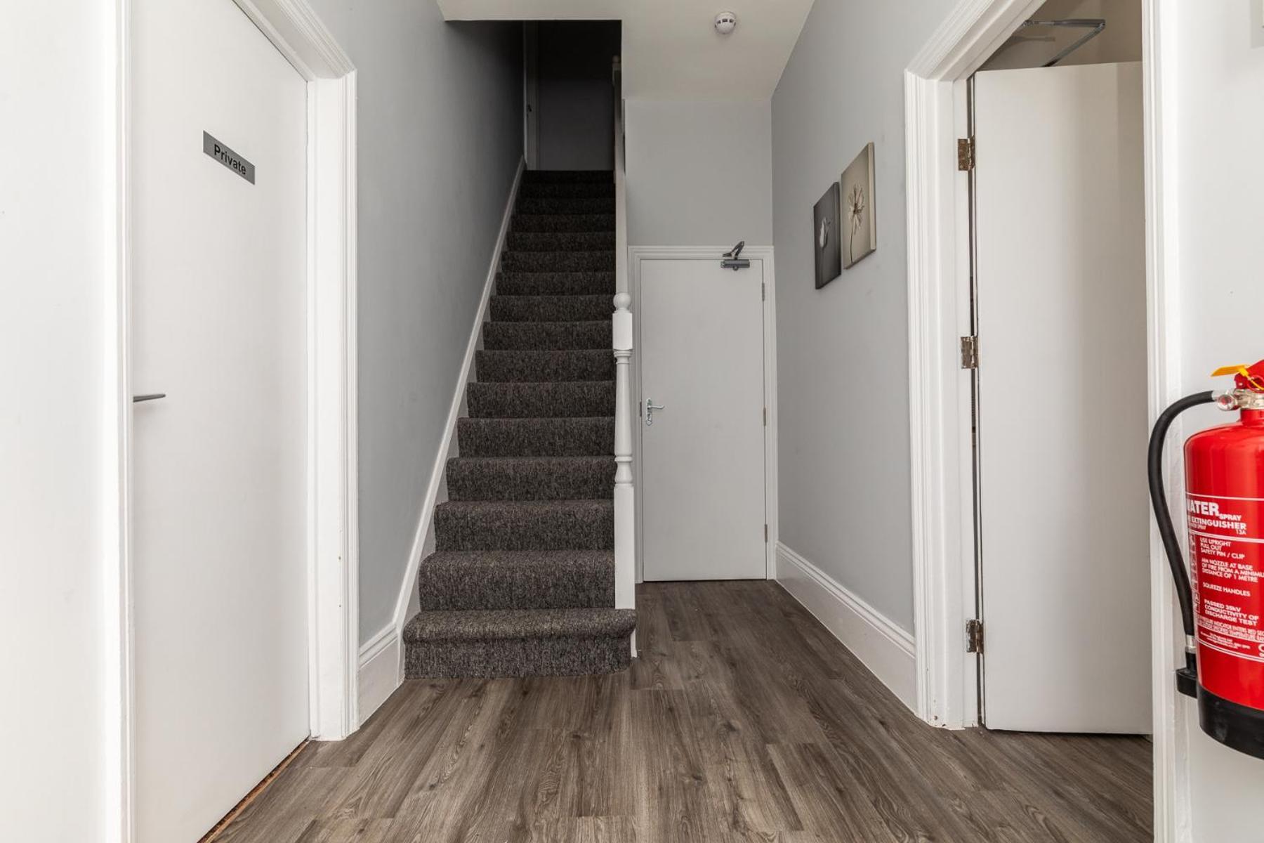 Dove Court Travel Lodge 4 - First Floor Ensuite Almondsbury Esterno foto